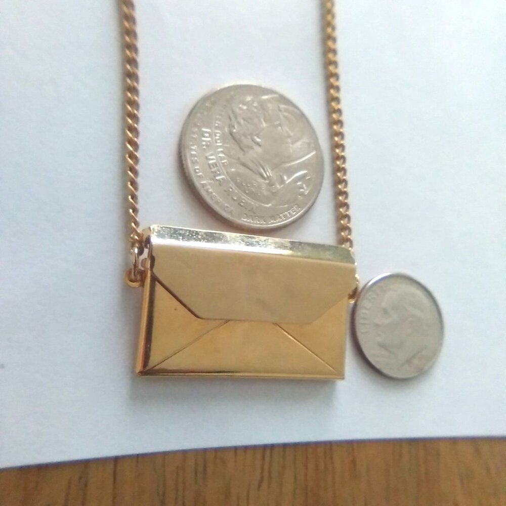 Vintage "I Love You" Mailbox Gold-Tone Necklace - Picture 7 of 7